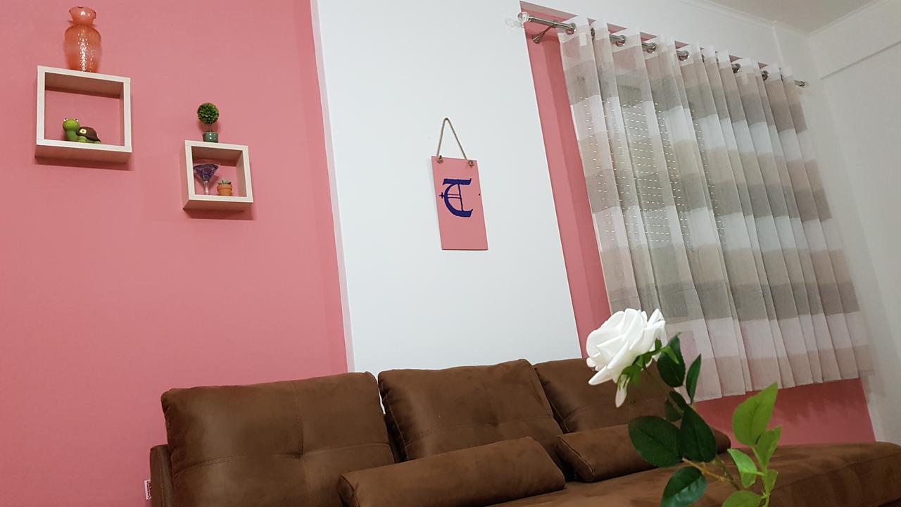 Appartamento Giallo Влёра Экстерьер фото