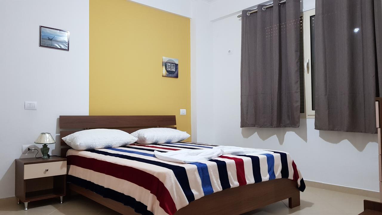Appartamento Giallo Влёра Экстерьер фото